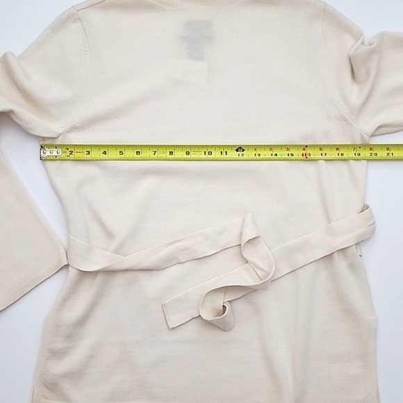 NWT Nicole Miller New York Extra Fine Merino Wool Mock Neck Belted Sweater Sz L - Picture 3 of 6